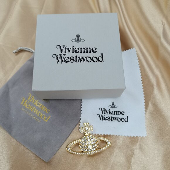 Vivienne Westwood Jewelry - NEW Vivienne Westwood London Swarovski Crystal Gold Orb Brooch Mabel Collection